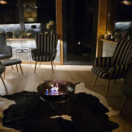 Boutique Hotel Entry E-2